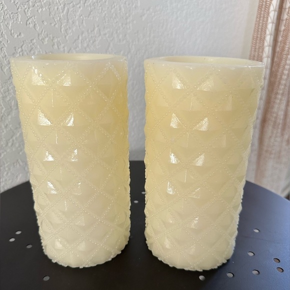 Pair of Ivory Decorative Flameless Candles - Picture 1 of 5